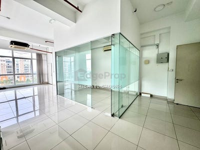 /international/my/jalan-lapangan-terbang-subang-ara-damansara-40150-petaling-jaya-selangor-petaling-jaya-selangor-370120272039/