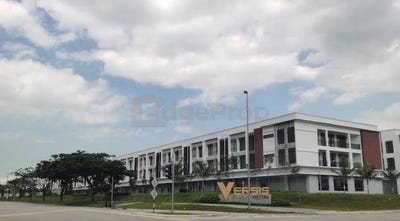 /international/my/off-persiaran-medini-iskandar-puteri-johor-370120372347/
