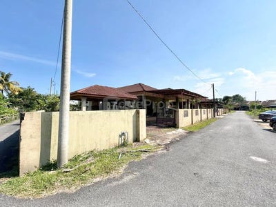 /international/my/kampung-gong-pauh-kemaman-terengganu-370120297308/