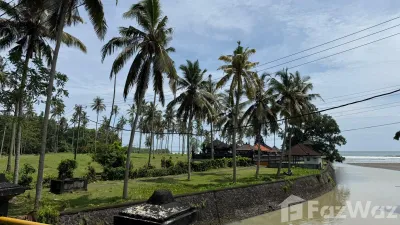 /international/id/coffee-tree-house-lalang-linggah-kel-selemadeg-barat-tabanan-82164-indonesia-tabanan-sulawesi-tengah-340105896802/