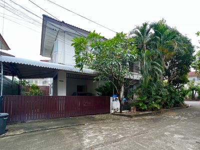 /international/th/466-234-soi-muban-ban-phrom-phat-1-ram-inthra-sam-wa-tawan-tok-khlong-sam-wa-bangkok-10510-tha-sam-wa-tawan-tok-bangkok-340105591376/