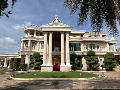 /international/th/bnm-lotusu-sukhaphiban-thanont-golf-view-and-sport-club-sai-kong-din-khlong-sam-wa-bangkok-10510-thailand-khlong-sam-wa-bangkok-340106641356/