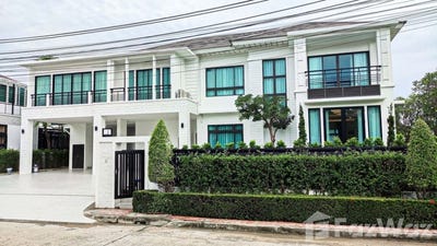 /international/th/soi-lat-krabang-20-3-racha-thewa-bang-phli-samut-prakan-10540-tha-racha-thewa-samut-prakan-340105662594/