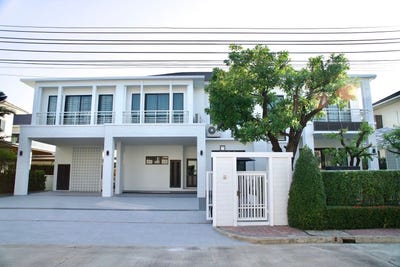/international/th/soi-lat-krabang-20-3-racha-thewa-bang-phli-samut-prakan-10540-tha-racha-thewa-samut-prakan-340106663485/