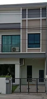 /international/th/361-soi-lang-1-thap-yao-lat-krabang-bangkok-10520-tha-thap-yao-bangkok-340106661814/