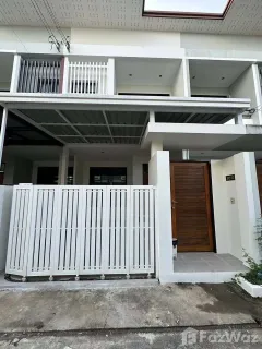 /international/th/soi-kradangnga-soi-1-muthi-4-san-sai-noi-san-sai-chiang-mai-50210-thailand-san-sai-chiang-rai-340105550049/