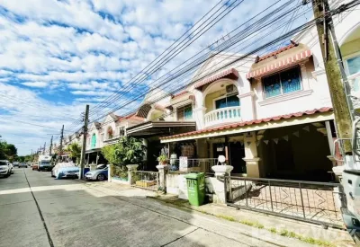 /international/th/naran-ville-ซอยหมู่บ้านนิรันดร์วิลล์-6-bang-chalong-amphoe-bang-phli-samut-prakan-province-10540-tha-bang-chalong-changwat-samut-prakan-340105575625/