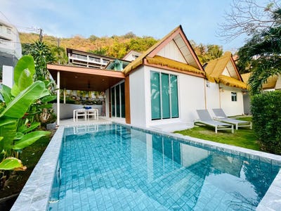 /international/th/ban-saint-tropez-villa-12-19-soi-yu-suk-karon-mueang-phuket-phuket-83100-tha-karon-phuket-province-340105554166/