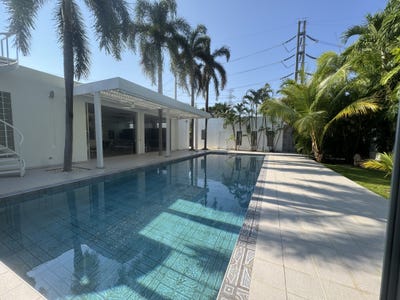 /international/th/bang-lui-phuket-3030-rural-rd-ko-kaeo-mueang-phuket-phuket-83000-tha-ko-kaeo-phuket-province-340107948497/
