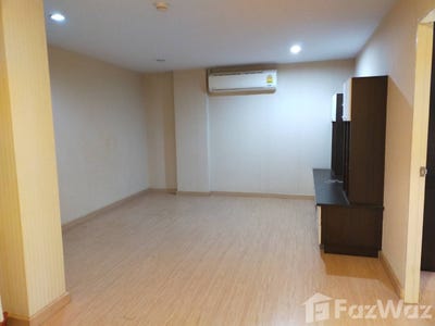 /international/th/9-2-moo-11-taling-chan-suphan-buri-rd-bang-rak-phatthana-bang-bua-thong-nonthaburi-11110-tha-bang-rak-phatthana-nonthaburi-340105596615/