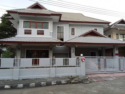 /international/th/soi-ban-rong-ruea-kham-8-pa-daet-mueang-chiang-mai-chiang-mai-50100-tha-pa-daet-chiang-mai-340105555391/