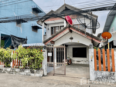 /international/th/4225-soi-muban-prem-ruethai-20-yaek-5-nong-bon-prawet-bangkok-10250-tha-nong-bon-bangkok-340105589226/