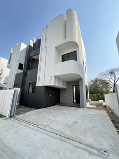 /international/th/soi-lat-krabang-1-ko-7-lat-krabang-bangkok-10520-tha-lat-krabang-bangkok-340106659293/