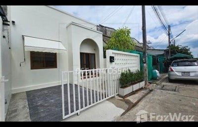 /international/th/soi-muban-ban-phrueksa-2-soi-20-lam-phak-kut-thanyaburi-pathum-thani-12110-tha-lam-phak-kut-pathum-thani-340105593262/?lang=fr