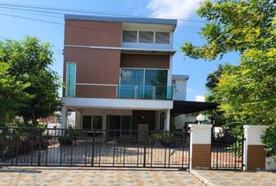 /international/th/paotung-chipatha-khlong-song-ton-nun-lat-krabang-bangkok-10520-thailand-lat-krabang-bangkok-340105664212/