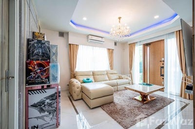 /international/th/soi-lat-krabang-20-3-racha-thewa-bang-phli-samut-prakan-10540-tha-racha-thewa-samut-prakan-340105667072/