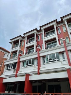 /international/th/soi-muban-lumphini-townhome-ratchada-rama-3-chong-nonsi-yan-nawa-bangkok-10120-tha-chong-nonsi-bangkok-340106641088/