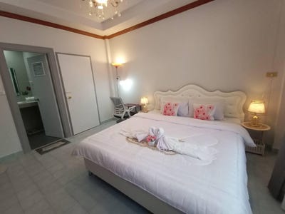 /international/th/10-194-moo-3-wichit-mueang-phuket-phuket-83000-tha-wichit-phuket-340106642466/