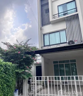 /international/th/cher-wongwaen-sathorn-bang-khae-bangkok-10160-thailand-bang-khae-bangkok-340106081886/