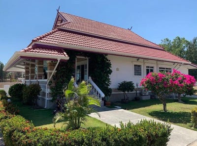 /international/th/surin-beach2-saeng-arun-thap-sakae-prachuap-khiri-khan-77130-thailand-thap-sakae-prachuap-khiri-khan-340105571923/