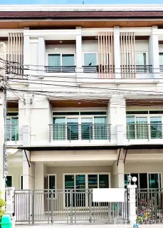 /international/th/soi-muban-ban-klang-mueang-urbanion-srinagarindra-nong-bon-prawet-bangkok-10250-tha-nong-bon-bangkok-340105675640/