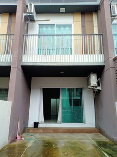 /international/th/viriyah-insurance-plc-agent-office-muban-sin-nakhon-ville-pracha-uthit-khu-sang-soi-muban-sin-nakhon-ville-pracha-uthit-khu-sang-nai-khlong-bang-pla-kot-phra-samut-chedi-samut-prakan-10290-tha-nai-khlong-bang-pla-kot-samut-prakan-340106654486/