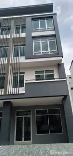 /international/th/ark-insight-co-ltd-soi-watthana-niwet-4-yaek-1-sam-sen-nok-huai-khwang-bangkok-10310-tha-sam-sen-nok-bangkok-340105554494/