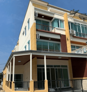 /international/th/soi-muban-pratya-home-town-ram-inthra-min-buri-min-buri-bangkok-10510-tha-min-buri-bangkok-340106666193/