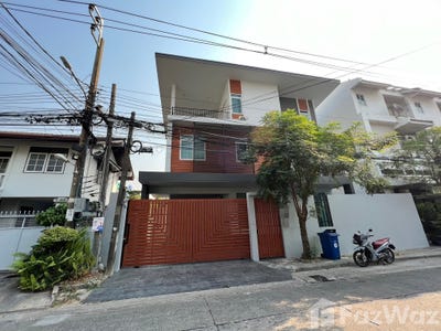 /international/th/soi-sinlang-wongsawang-bang-sue-bangkok-10800-thailand-bang-sue-bangkok-340105586914/