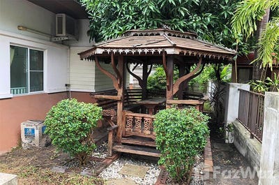 /international/th/lavallee-light-hin-lek-fai-amphoe-hua-hin-prachuap-khiri-khan-province-77110-tha-hin-lek-fai-buri-ram-340105598868/
