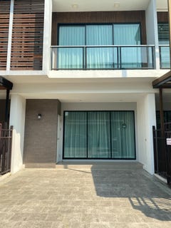 /international/th/129-7-moo-1-pa-daet-mueang-chiang-mai-chiang-mai-50100-tha-pa-daet-chiang-mai-340105575154/