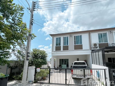 /international/th/17-km-lam-luk-ka-pathum-thani-12150-tha-lam-luk-ka-pathum-thani-340105623517/