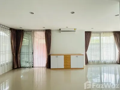 /international/th/muban-pillow-142-soi-muban-pillow-142-pa-tan-mueang-chiang-mai-chiang-mai-50300-tha-pa-tan-chiang-mai-340105617695/