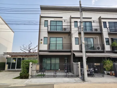 /international/th/70-91-soi-on-nut-70-yaek-1-on-nut-rd-prawet-bangkok-10250-tha-prawet-bangkok-340105820454/