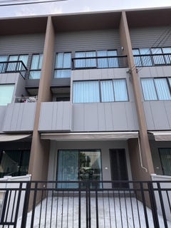 /international/th/soi-muban-ban-klang-mueang-urbanion-rama-9-wong-waen-thap-chang-saphan-sung-bangkok-10240-tha-thap-chang-bangkok-340106660783/