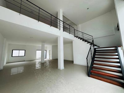 /international/th/khlong-lam-chiak-road-nuan-chan-bueng-kum-bangkok-10230-thailand-bueng-kum-bangkok-340106649731/