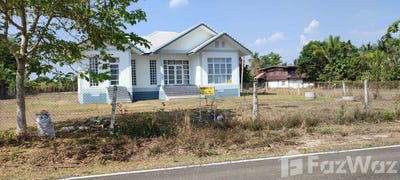 /international/th/บ้านกระหาด-ตระแสง-สุรินทร์-32000-ประเทศไทย-สุรินทร์-340105576229/