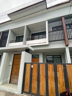 /international/th/soi-kradangnga-soi-1-muthi-4-san-sai-noi-san-sai-chiang-mai-50210-thailand-san-sai-chiang-rai-340106663694/