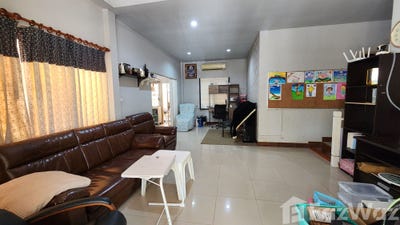 /international/th/liangmuang-20-makham-tia-surat-thani-84000-thailand-surat-thani-changwat-surat-thani-340105579359/