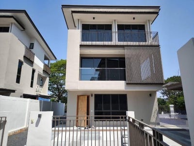 /international/th/aq-arbor-เฉลิมพระเกียรติรัชกาลที่-9-ซอย-48-แยก-10-2-dok-mai-prawet-bangkok-10250-tha-dok-mai-bangkok-340105609559/
