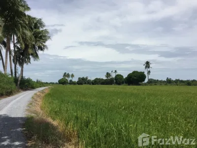 /international/th/ถนน-พันศรโยธา-รั้วใหญ่-สุพรรณบุรี-72000-ประเทศไทย-สุพรรณบุรี-340105565687/