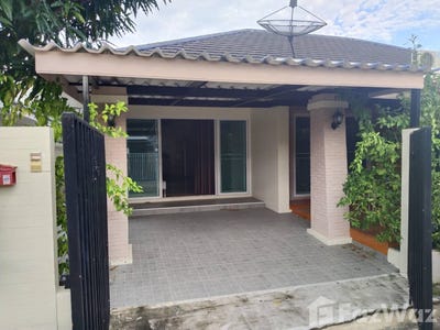 /international/th/the-stand-by-phuket-airport-highway-4031-sakhu-thalang-phuket-83110-tha-sakhu-phuket-province-340105545207/