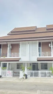 /international/th/muban-kunlaphan-ville-rd-ban-waen-hang-dong-chiang-mai-50230-tha-ban-waen-chiang-mai-province-340107375126/