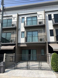 /international/th/70-91-soi-on-nut-70-yaek-1-on-nut-rd-prawet-bangkok-10250-tha-prawet-bangkok-340105675371/