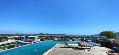/international/th/dlux-condominium-100-highway-4028-chalong-mueang-phuket-phuket-83130-tha-chalong-phuket-340106646499/