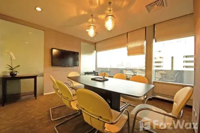 /international/th/holiday-inn-bangkok-hotel-971-keson-rd-lumphini-pathum-wan-bangkok-10330-tha-lumphini-bangkok-340105668942/