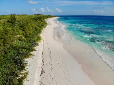 /international/bs/eleuthera-governor-s-harbour-central-eleuthera-110093780823/