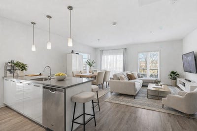 /international/ca/9640-rue-william-fleming-209-montreal-lasalle-quebec-110106841726/