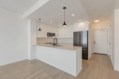 /international/ca/2180-kelly-avenue-1612-port-coquitlam-british-columbia-110100915668/