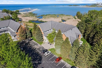 /international/ca/2-ramblings-way-8-collingwood-ontario-110108654469/